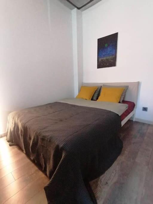 Erdvi Studija Spacious Studio Apartment Self Check In 빌뉴스 외부 사진