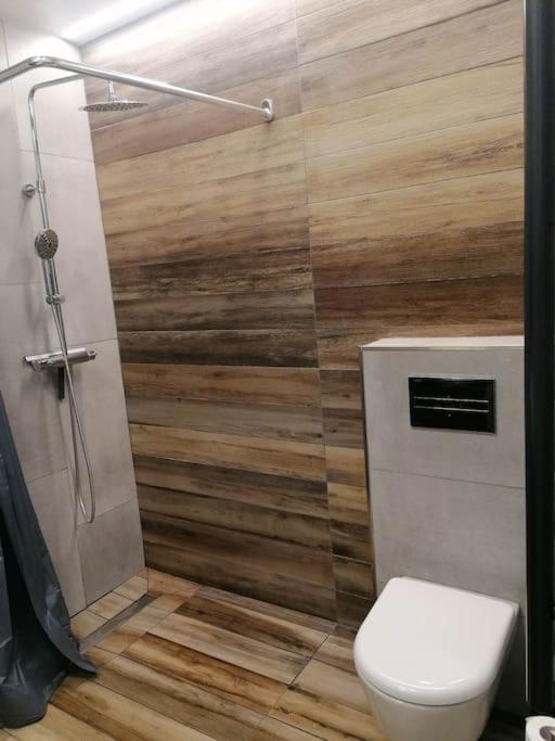 Erdvi Studija Spacious Studio Apartment Self Check In 빌뉴스 외부 사진