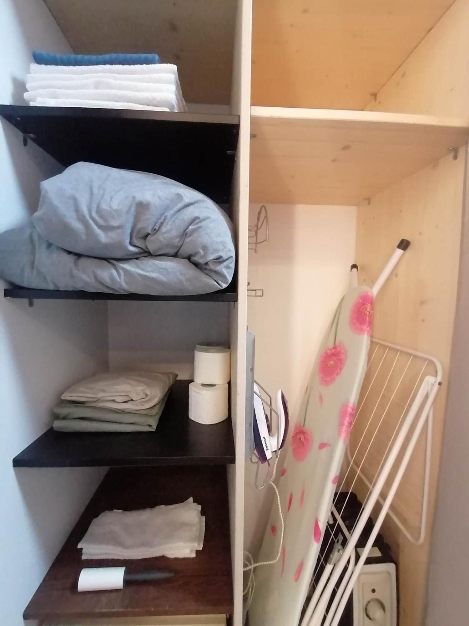 Erdvi Studija Spacious Studio Apartment Self Check In 빌뉴스 외부 사진